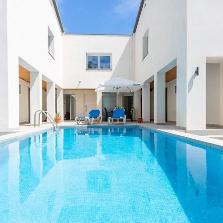 Goldhome - New House With Private Heated Pool, Parking, Wifi, Games Room Empuriabrava Zewnętrze zdjęcie