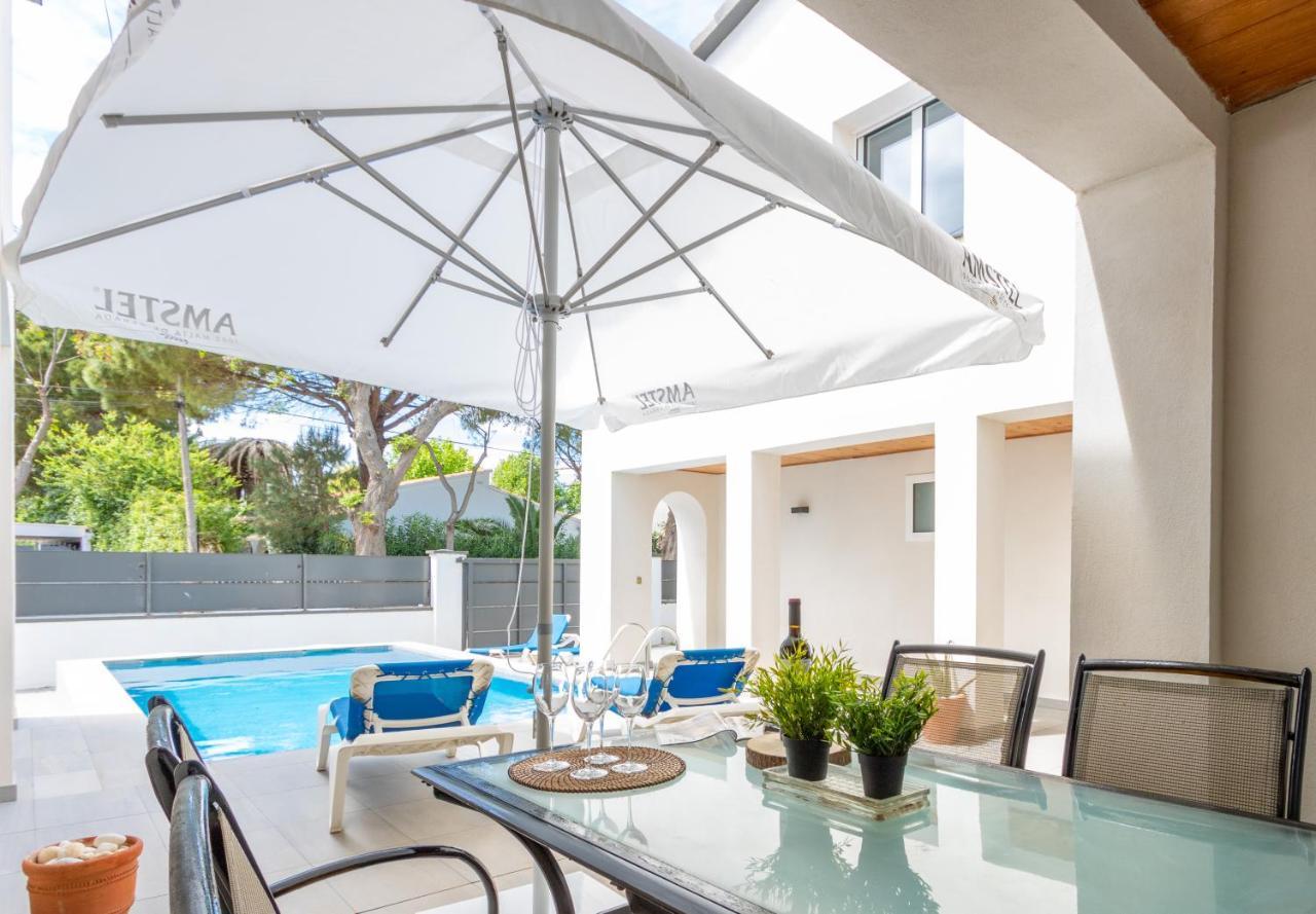 Goldhome - New House With Private Heated Pool, Parking, Wifi, Games Room Empuriabrava Zewnętrze zdjęcie