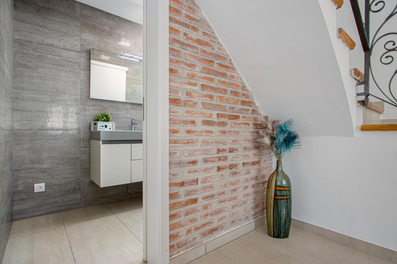 Goldhome - New House With Private Heated Pool, Parking, Wifi, Games Room Empuriabrava Zewnętrze zdjęcie