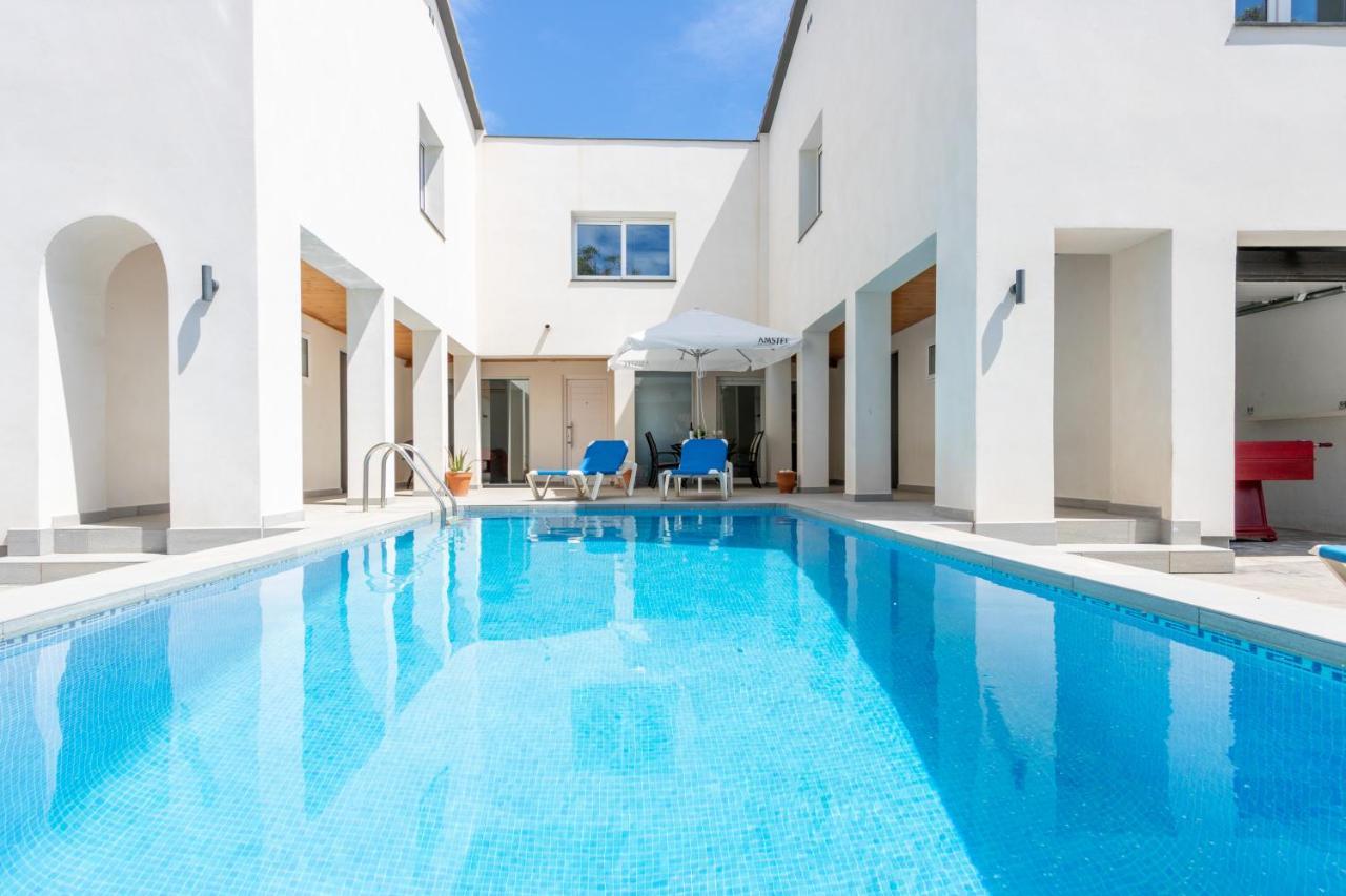 Goldhome - New House With Private Heated Pool, Parking, Wifi, Games Room Empuriabrava Zewnętrze zdjęcie