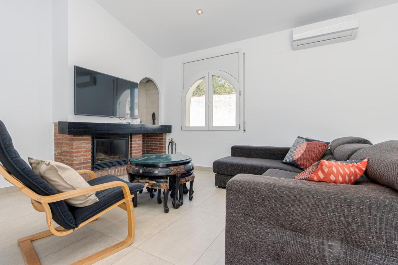 Goldhome - New House With Private Heated Pool, Parking, Wifi, Games Room Empuriabrava Zewnętrze zdjęcie