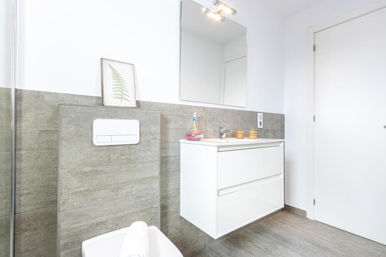 Goldhome - New House With Private Heated Pool, Parking, Wifi, Games Room Empuriabrava Zewnętrze zdjęcie