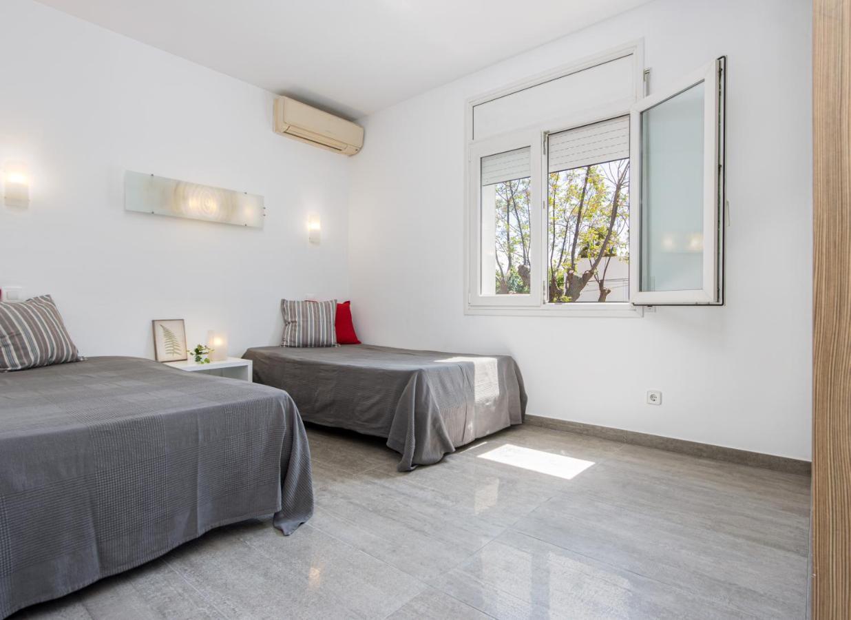 Goldhome - New House With Private Heated Pool, Parking, Wifi, Games Room Empuriabrava Zewnętrze zdjęcie