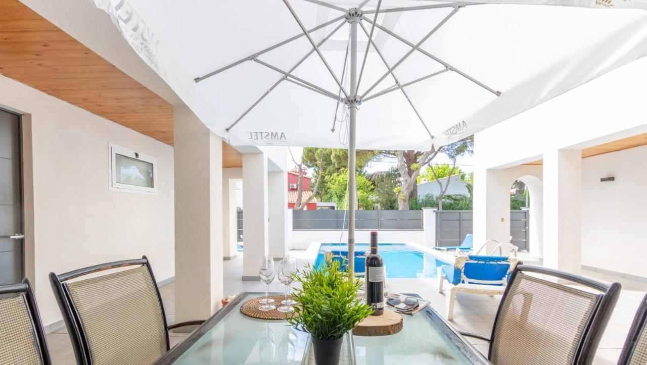 Goldhome - New House With Private Heated Pool, Parking, Wifi, Games Room Empuriabrava Zewnętrze zdjęcie