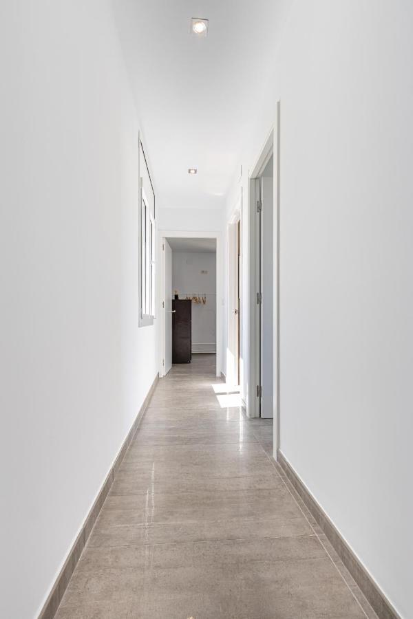 Goldhome - New House With Private Heated Pool, Parking, Wifi, Games Room Empuriabrava Zewnętrze zdjęcie